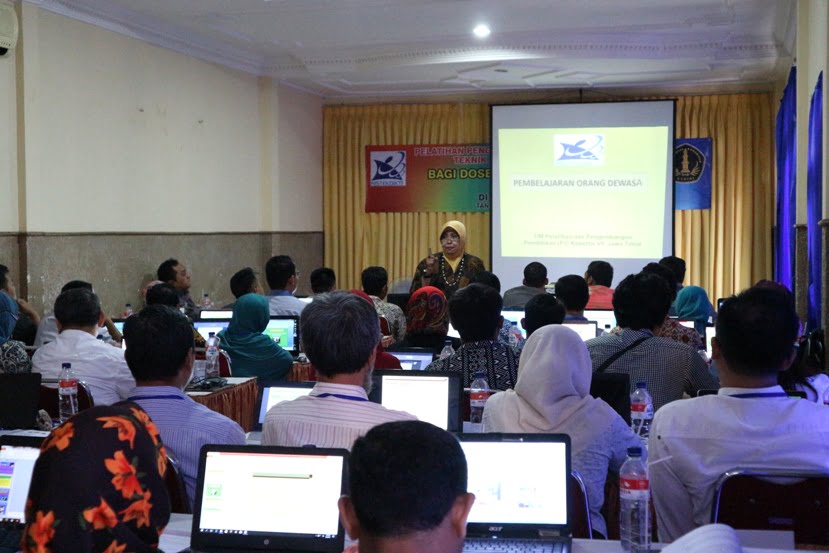 pekerti Universitas Kahuripan Kediri